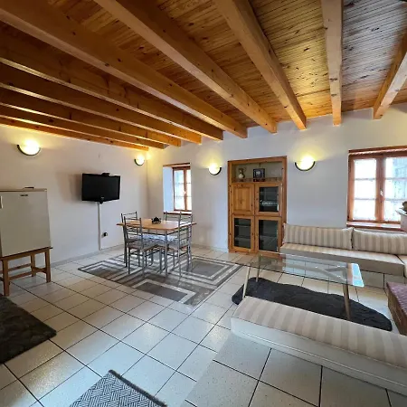 Almyra Country house *